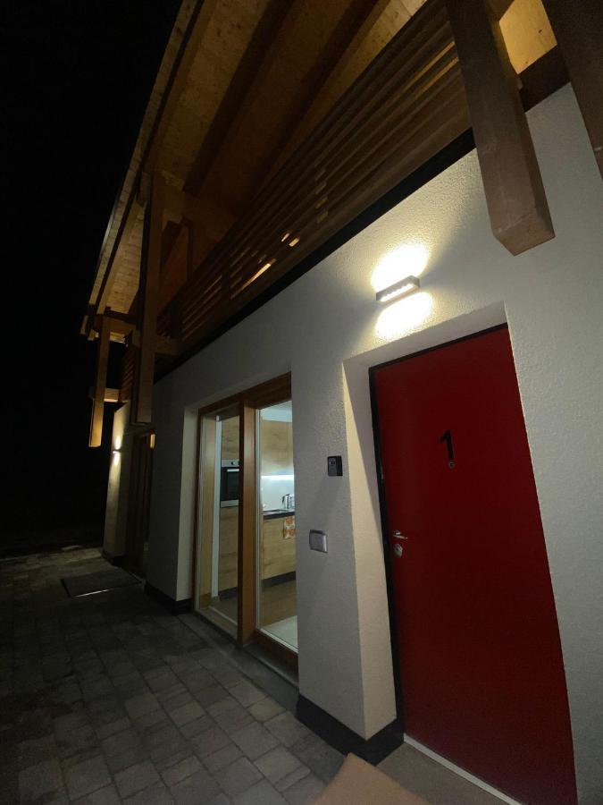 Вілла Chalet Relax Molveno E Andalo Dolomiti Екстер'єр фото